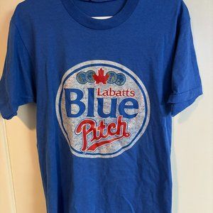 labatt's Blue pitch shirt- Size M -No tags